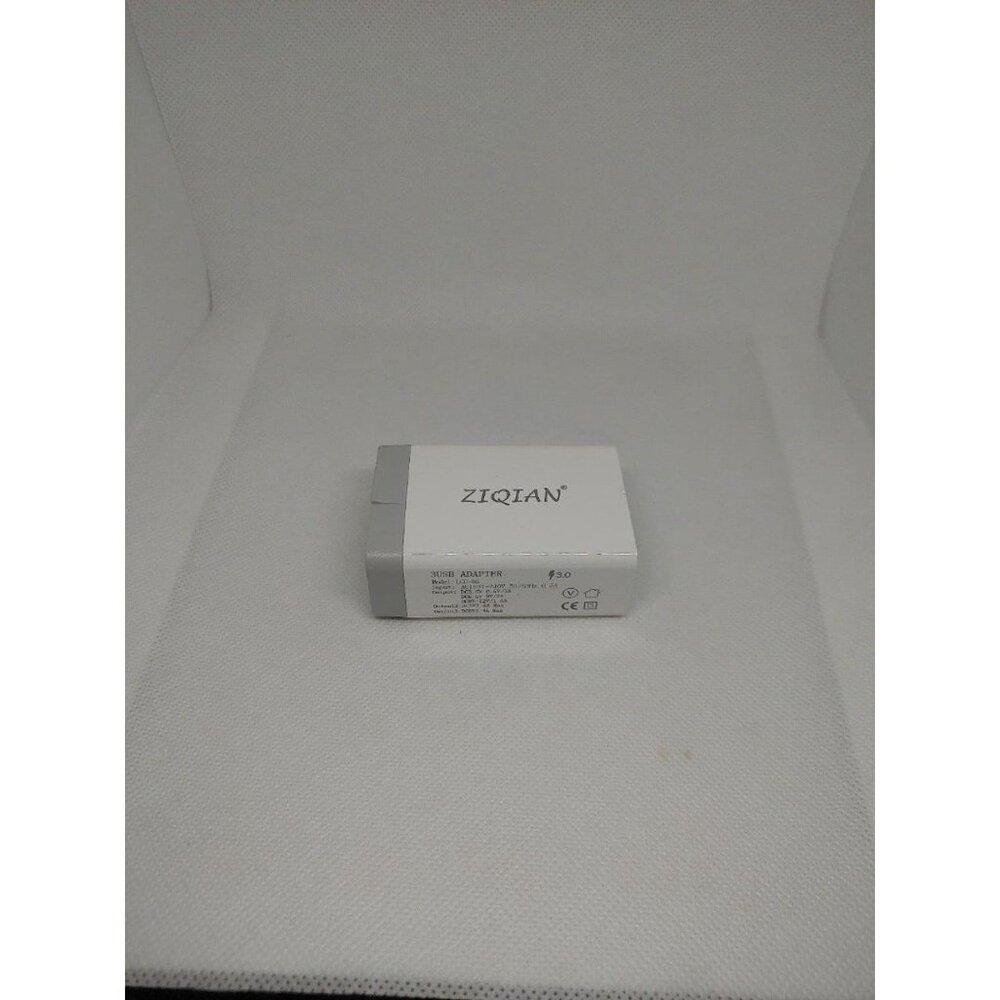 USB Charger Adapter, QC 3.0 Fast Charger, 3-Port Multi Amp 1 White
